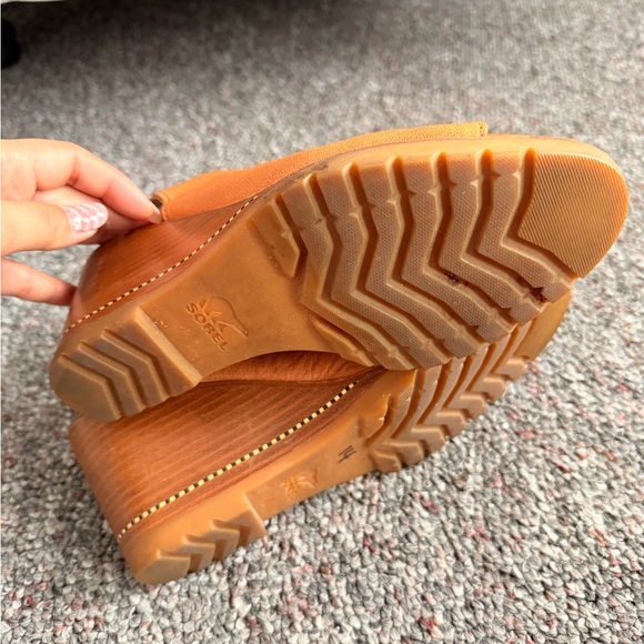 Sorel Brown Tan slip on peep toe Classy Wedge Sandals size 8.5 - Picture 4 of 8